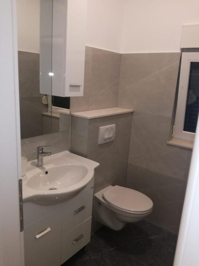 Apartmani Ivica Martic Duće Buitenkant foto