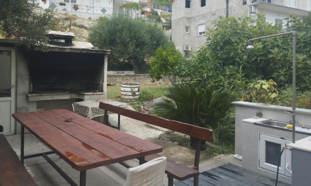 Apartmani Ivica Martic Duće Buitenkant foto